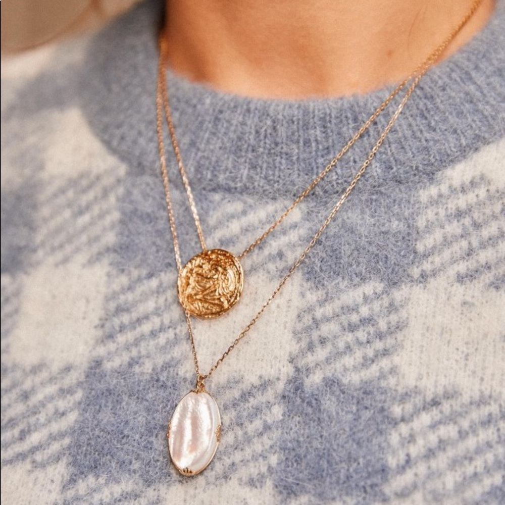 Sezane NEW Zodiac Pendant Coin Necklace (Aries)